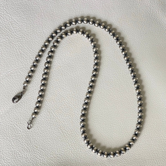 Navajo Pearl 22” Necklace